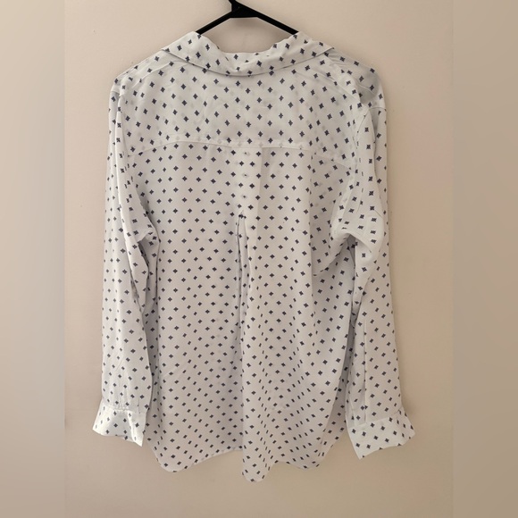 Vince Camuto Navy and White Patterned Blouse - Picture 2 of 7